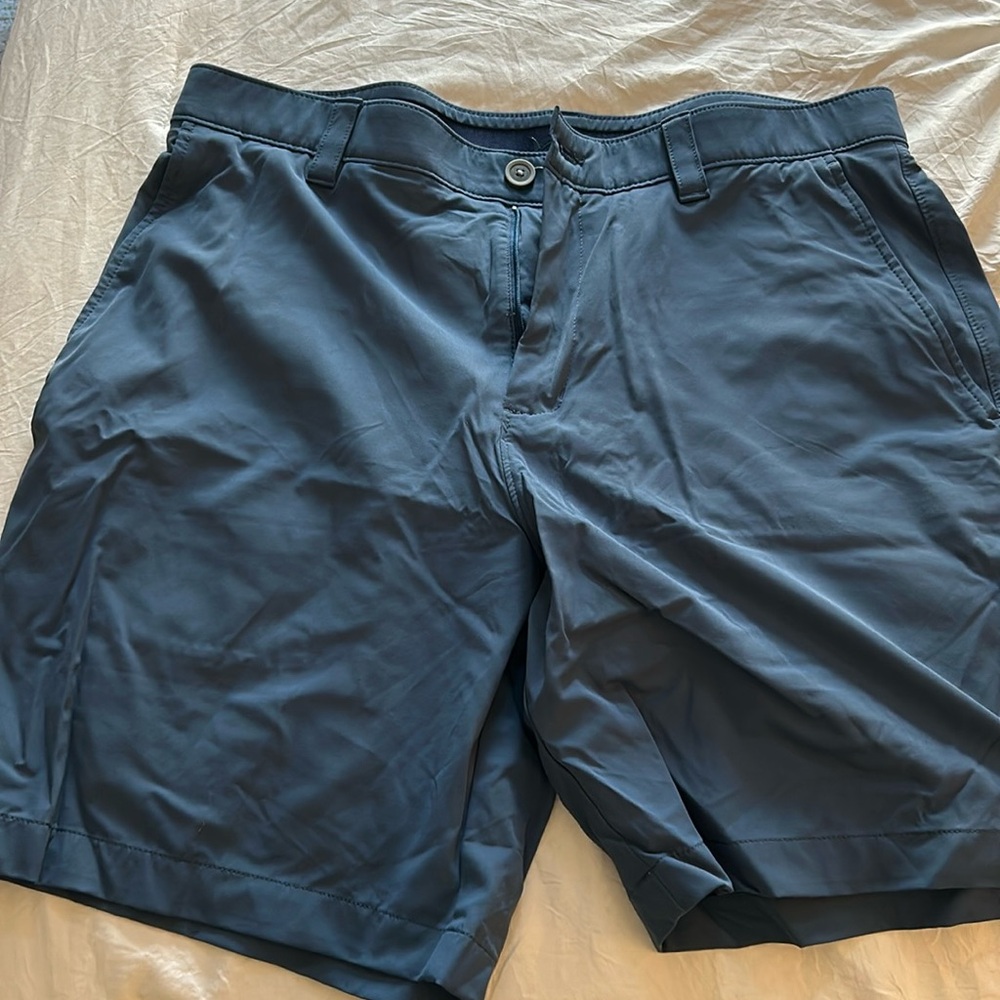 Southern tide men’s shorts  35 waist